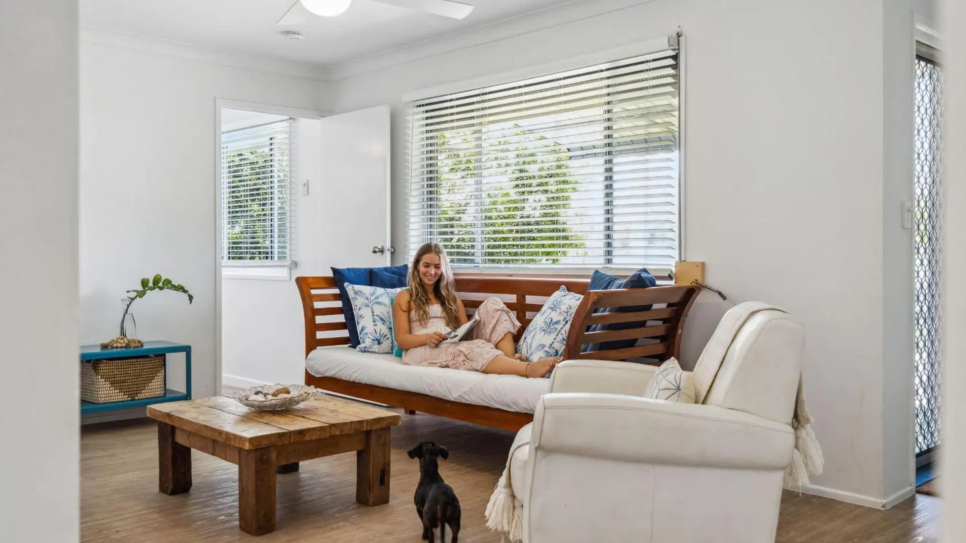 Tides & Tails Abode - Coolum Beach Pet Friendly Home 0*,  Αυστραλία