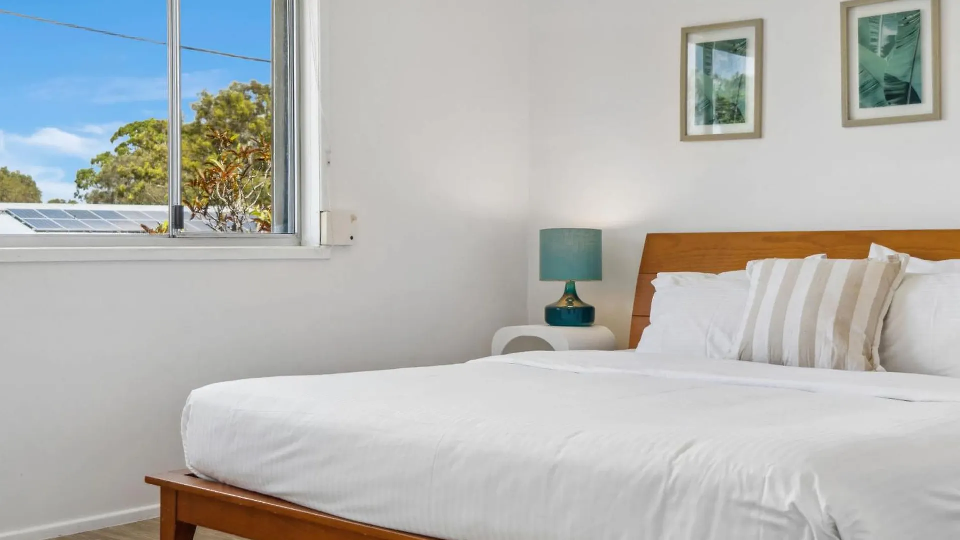 Tides & Tails Abode - Coolum Beach Pet Friendly Home Αυστραλία